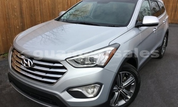 Buy Used Hyundai Santa Fe Silver Car in Agana in Hagatna