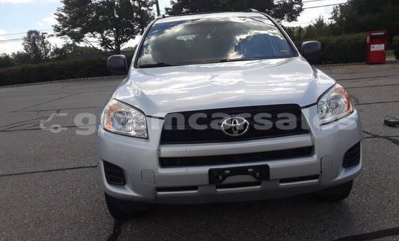 Buy Used Toyota RAV4 Silver Car in Agana in Hagatna Buy Used Toyota RAV4 Silver Car in Agana in Hagatna