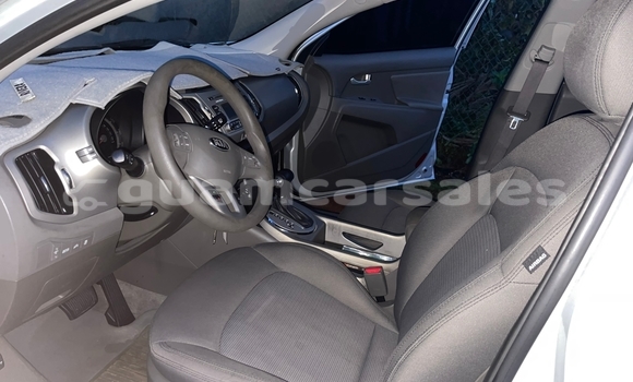 Buy Used Kia Sportage Silver Car in Barrigada Heights in Barrigada Buy Used Kia Sportage Silver Car in Barrigada Heights in Barrigada