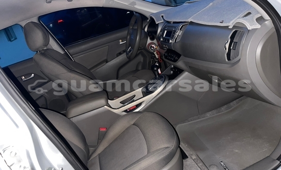 Buy Used Kia Sportage Silver Car in Barrigada Heights in Barrigada Buy Used Kia Sportage Silver Car in Barrigada Heights in Barrigada