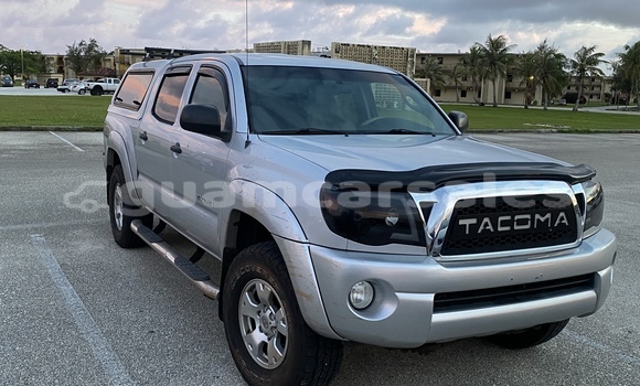 Buy Used Toyota LITEACE Silver Truck in Dededo in Dededo Buy Used Toyota LITEACE Silver Truck in Dededo in Dededo