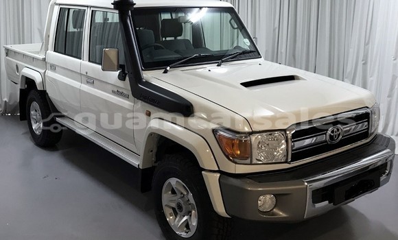 Buy Used Toyota Land Cruiser White Car in Agat in Agat Buy Used Toyota Land Cruiser White Car in Agat in Agat