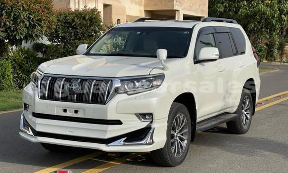 Acheter Occasion Voiture Toyota Land Cruiser Prado Blanc à Dededo, Dededo