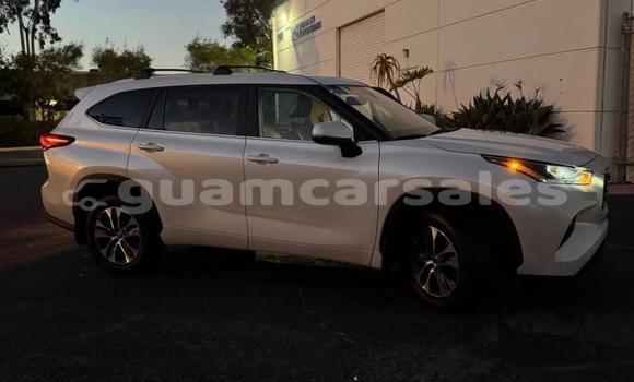 Buy Used Toyota Highlander White Car in Hagåtña in Hagatna Buy Used Toyota Highlander White Car in Hagåtña in Hagatna