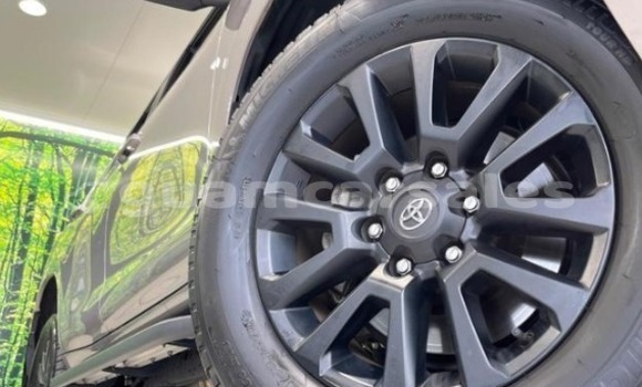 Buy Used Toyota Land Cruiser Prado Black Car in Dededo in Dededo Buy Used Toyota Land Cruiser Prado Black Car in Dededo in Dededo