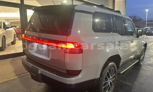 Buy Used Lexus GX White Car in Hagåtña in Hagatna Buy Used Lexus GX White Car in Hagåtña in Hagatna