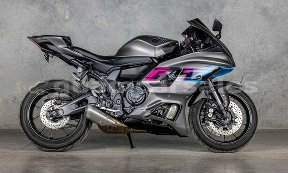 Buy Used Yamaha YZF Black Bike in Hagåtña in Hagatna