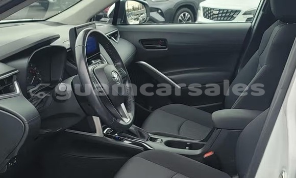 Buy Used Toyota Corolla Cross White Car in Hagåtña in Hagatna Buy Used Toyota Corolla Cross White Car in Hagåtña in Hagatna