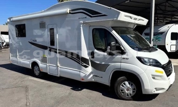 Buy Used Fiat 900T White Car in Hagåtña in Hagatna