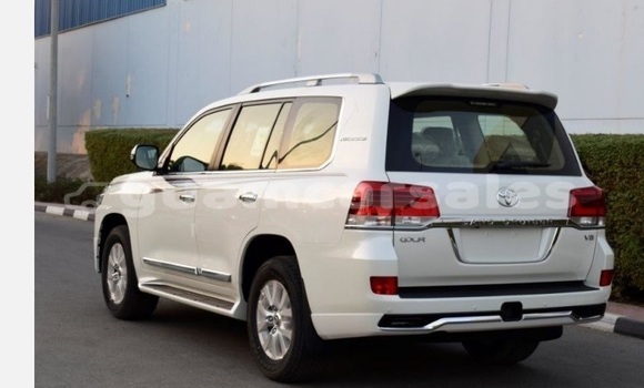 Acheter Occasion Voiture Toyota Land Cruiser Blanc à Hagåtña, Hagatna Acheter Occasion Voiture Toyota Land Cruiser Blanc à Hagåtña, Hagatna