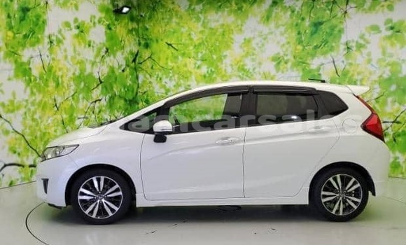 Acheter Occasion Voiture Honda FIT Blanc à Hagåtña, Hagatna Acheter Occasion Voiture Honda FIT Blanc à Hagåtña, Hagatna