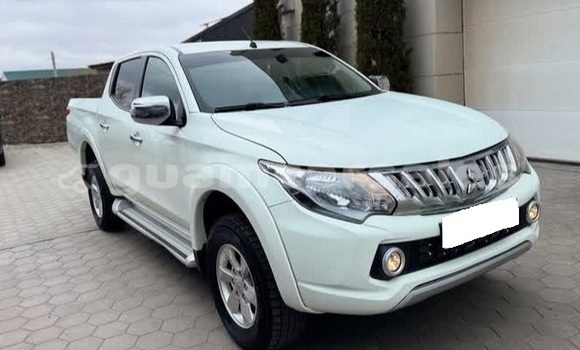 Buy Used Mitsubishi L200 White Car in Hagåtña in Hagatna Buy Used Mitsubishi L200 White Car in Hagåtña in Hagatna
