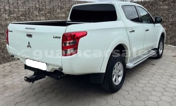 Buy Used Mitsubishi L200 White Car in Hagåtña in Hagatna Buy Used Mitsubishi L200 White Car in Hagåtña in Hagatna