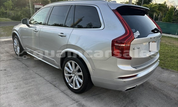 Buy Used Volvo XC90 Silver Car in Yigo in Yigo Buy Used Volvo XC90 Silver Car in Yigo in Yigo