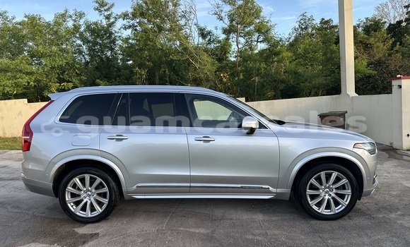 Buy Used Volvo XC90 Silver Car in Yigo in Yigo Buy Used Volvo XC90 Silver Car in Yigo in Yigo