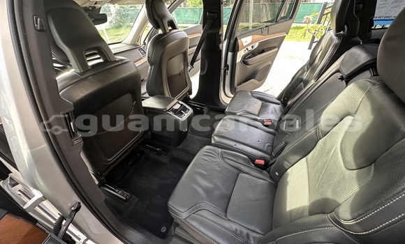 Buy Used Volvo XC90 Silver Car in Yigo in Yigo Buy Used Volvo XC90 Silver Car in Yigo in Yigo