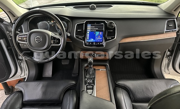Buy Used Volvo XC90 Silver Car in Yigo in Yigo Buy Used Volvo XC90 Silver Car in Yigo in Yigo