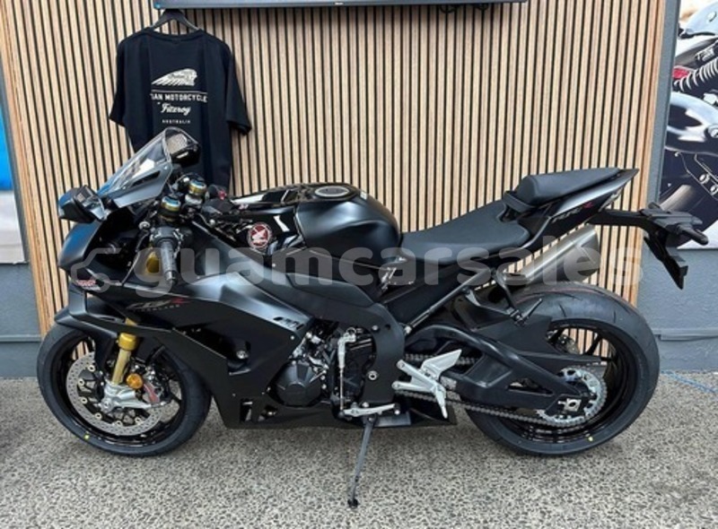 Big with watermark yamaha tmax agat agat 702