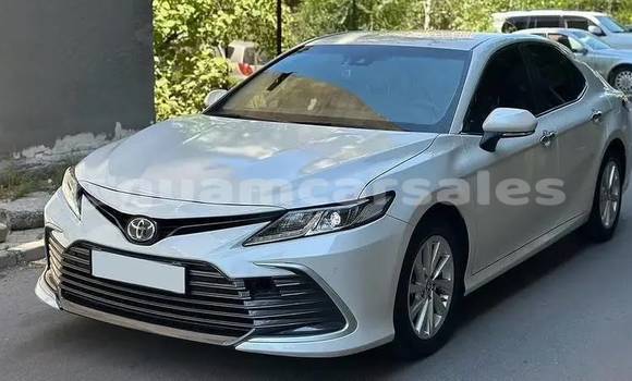 Buy Used Toyota Camry White Car in Hagåtña in Hagatna Buy Used Toyota Camry White Car in Hagåtña in Hagatna