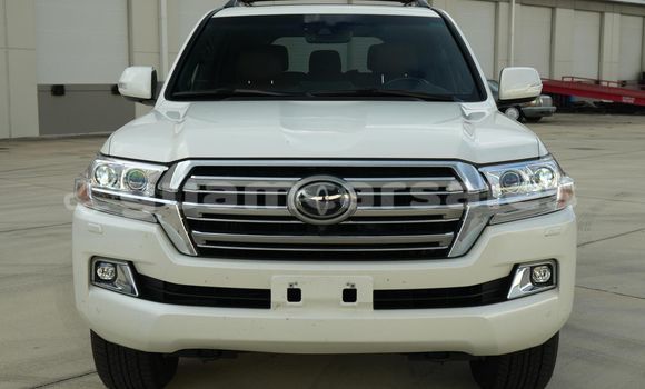 Buy Used Toyota Land Cruiser White Car in Chalan Pago in Chalan-Pago-Ordot Buy Used Toyota Land Cruiser White Car in Chalan Pago in Chalan-Pago-Ordot