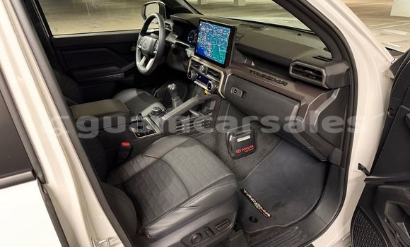 Buy Used Toyota Dyna White Truck in Barrigada in Barrigada Buy Used Toyota Dyna White Truck in Barrigada in Barrigada