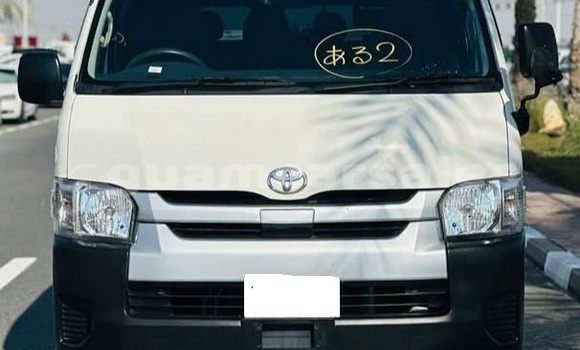 Buy Used Toyota Hiace White Car in Hagåtña in Hagatna Buy Used Toyota Hiace White Car in Hagåtña in Hagatna