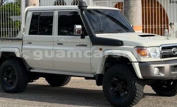 Buy Used Toyota Land Cruiser White Car in Hagåtña in Hagatna