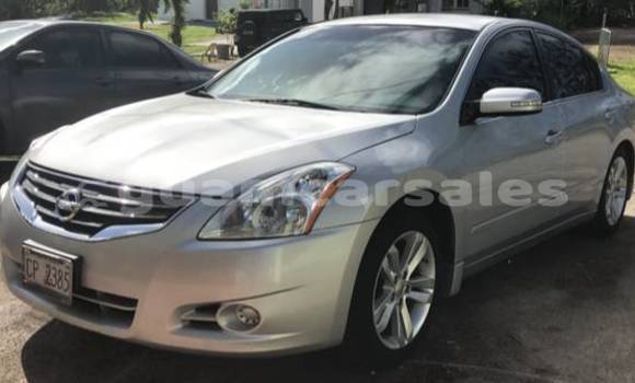 Buy Used Nissan Altima Silver Car in Dededo in Dededo Buy Used Nissan Altima Silver Car in Dededo in Dededo