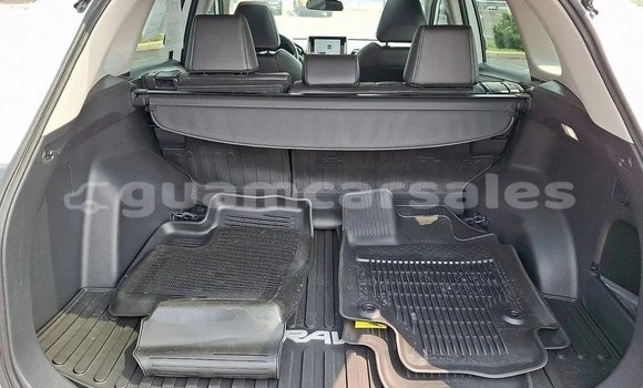 Buy Used Toyota RAV4 White Car in Yigo in Yigo Buy Used Toyota RAV4 White Car in Yigo in Yigo