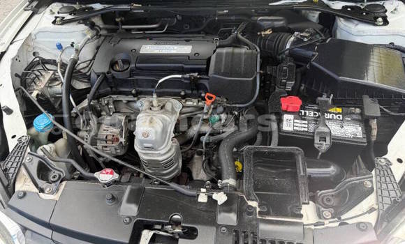 Buy Used Honda Accord White Car in Merizo in Merizo Buy Used Honda Accord White Car in Merizo in Merizo