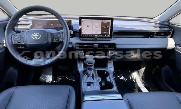 Buy Used Toyota RAV4 White Car in Barrigada in Barrigada Buy Used Toyota RAV4 White Car in Barrigada in Barrigada