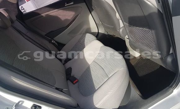 Buy Used Hyundai Accent Silver Car in Dededo in Dededo Buy Used Hyundai Accent Silver Car in Dededo in Dededo