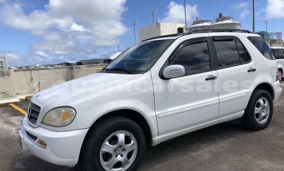 Acheter Occasion Voiture Mercedes-Benz ML–Class Blanc à Tamuning, Tamuning Acheter Occasion Voiture Mercedes-Benz ML–Class Blanc à Tamuning, Tamuning