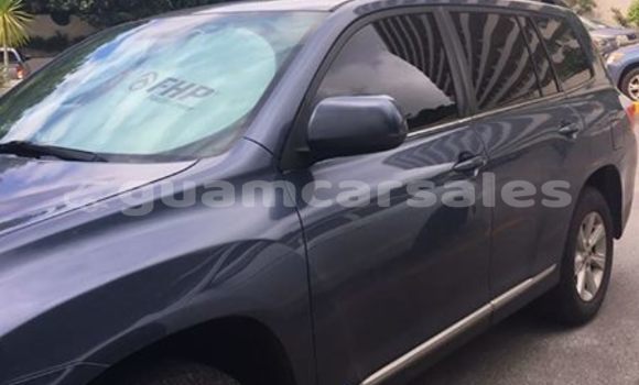 Buy Used Toyota Highlander Blue Car in Tamuning in Tamuning Buy Used Toyota Highlander Blue Car in Tamuning in Tamuning