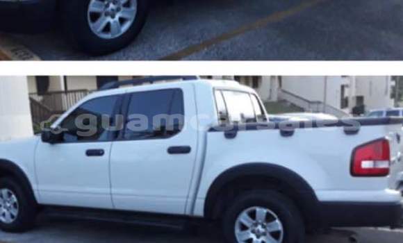Buy Used Ford Explorer White Car in Dededo in Dededo