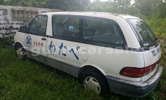 Buy Used Toyota Previa White Car in Tamuning in Tamuning Buy Used Toyota Previa White Car in Tamuning in Tamuning